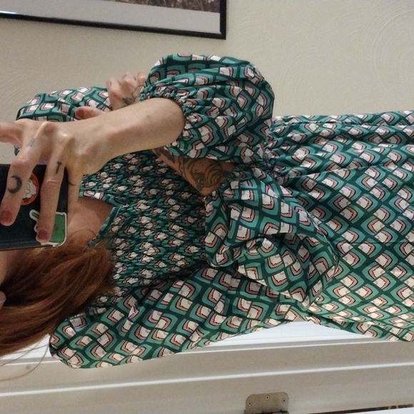 Green Maxi Printed Dress-BUNDLE ONLY! - Picture 4 of 7